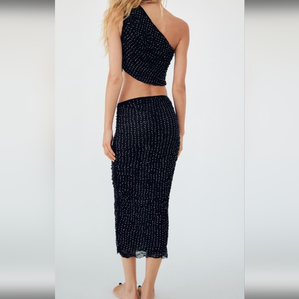 Elegant Zara Jewel Lace Midi Skirt - Picture 6 of 10